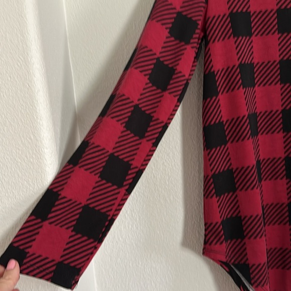 LulaRoe Button front long sleeve shirt - Picture 5 of 8